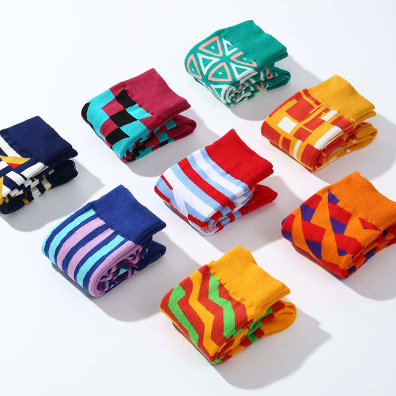Collection complète de chaussettes fantaisie dépareillées Chollala : modèles colorés, originaux et thématiques, alliant style, confort et créativité.